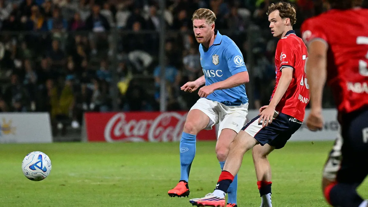 Skuad Napoli saat bertanding melawan Celta Vigo di laga pramusim
