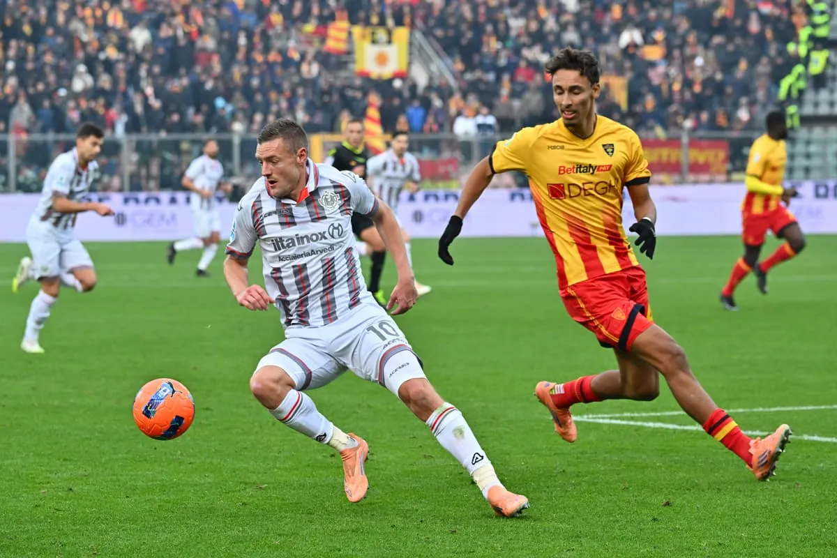 Jamie Vardy timbang tawaran Sheffield Wednesday dan West Ham United di bursa transfer