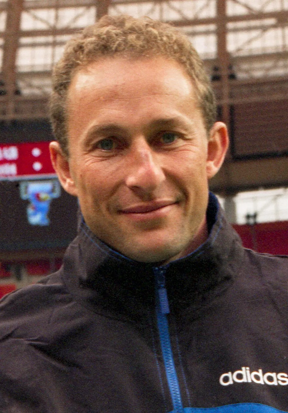 Jean-Pierre Papin saat meraih penghargaan Ballon d'Or tahun 1991