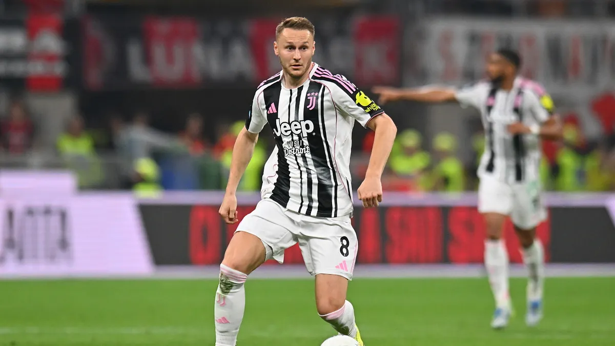 Pemain Juventus dan Bologna dalam laga lanjutan Liga Italia Serie A