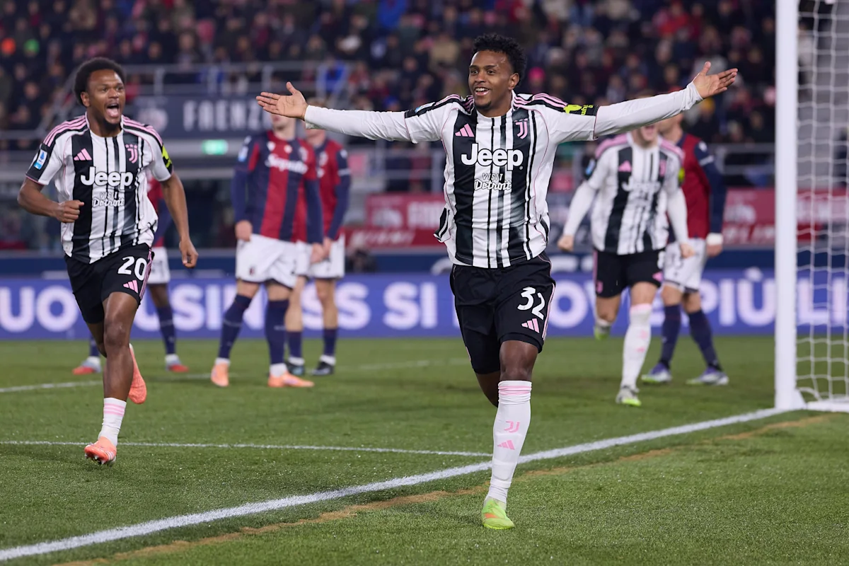 Juan Cabal dalam sesi latihan bersama Juventus di Turin