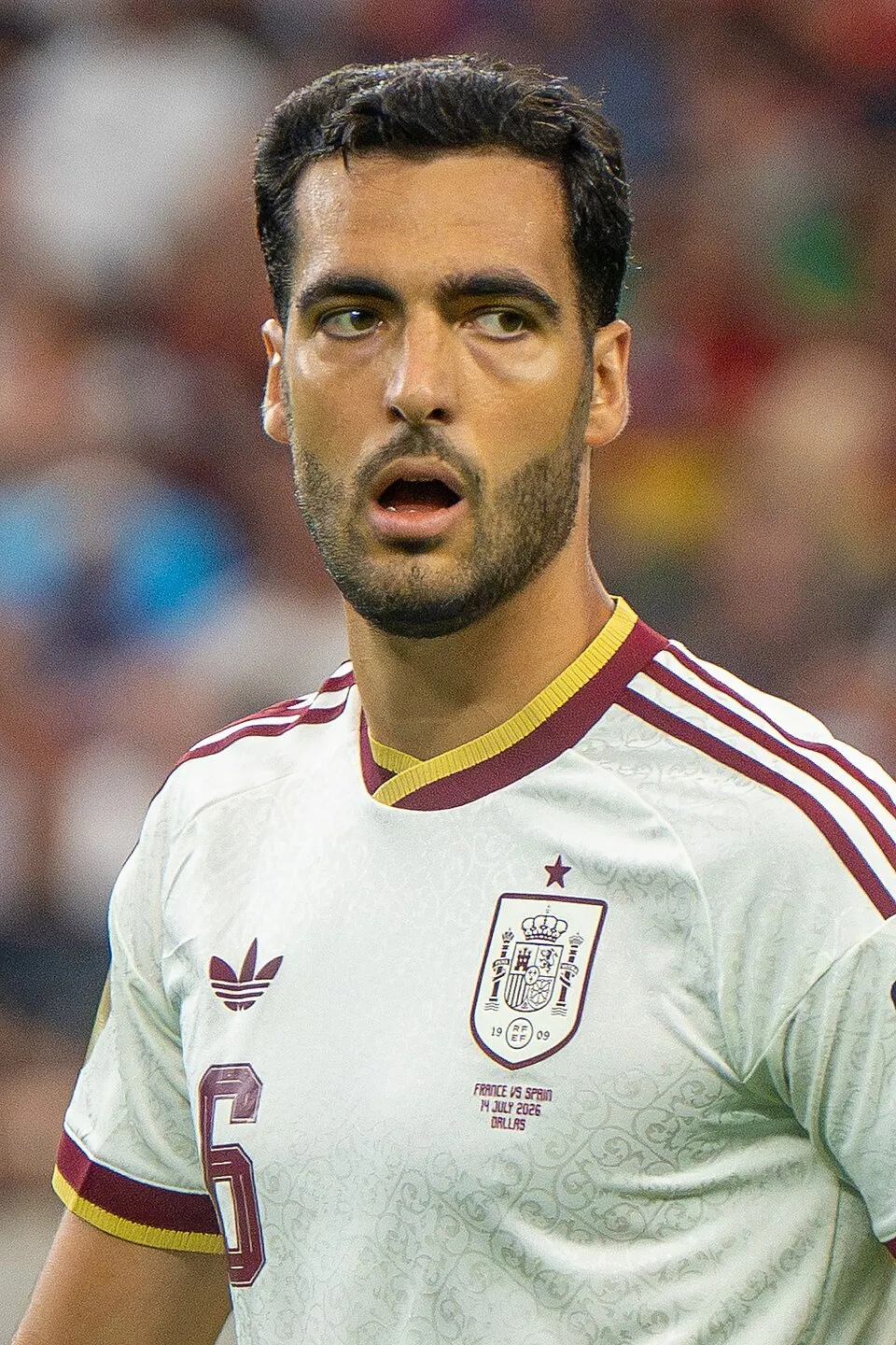 Mikel Merino merayakan gol kemenangan bersama skuad Arsenal di lapangan