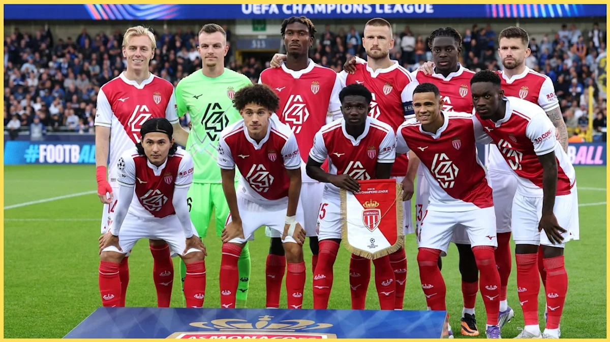 Gelandang AS Monaco Lamine Camara dalam pertandingan Liga Prancis
