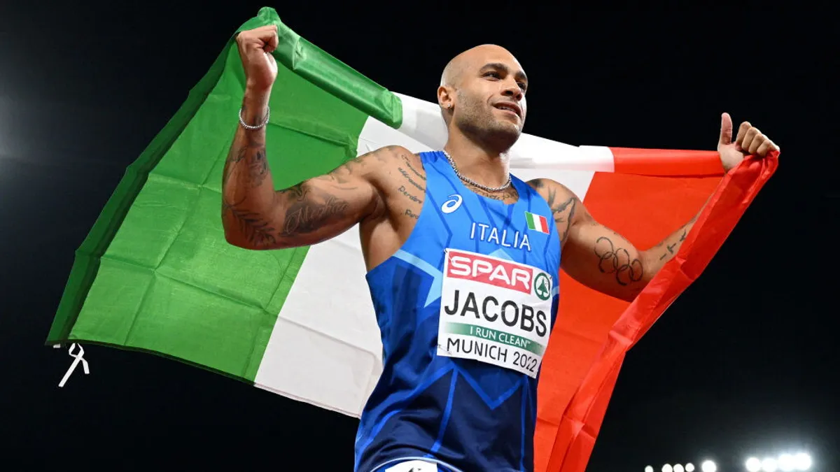 Pelari cepat Italia Marcell Jacobs bersiap menghadapi kejuaraan atletik di Birmingham