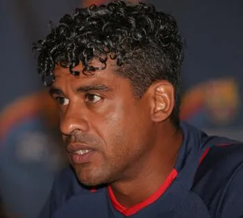 Profil Frank Rijkaard mantan gelandang legendaris dan pelatih sukses