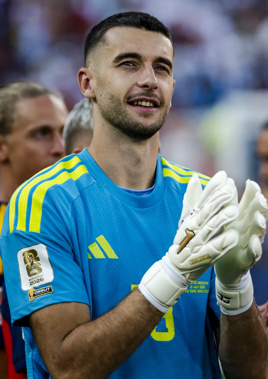 Profil Joan Garcia kiper andalan Barcelona dan Timnas Spanyol