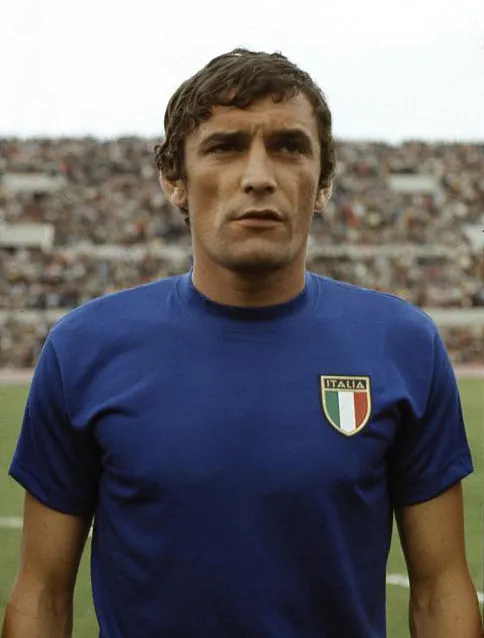 Profil dan perjalanan karier legenda sepak bola Italia Gigi Riva