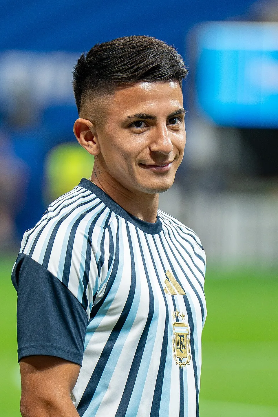 Gelandang Timnas Argentina Thiago Almada saat beraksi di lapangan hijau