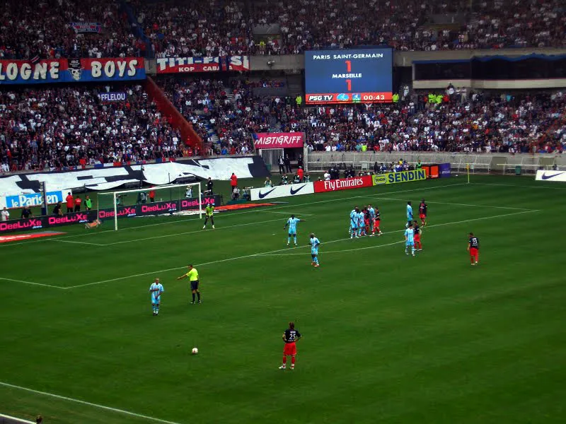 Sejarah rivalitas Le Classique antara Paris Saint-Germain dan Olympique de Marseille